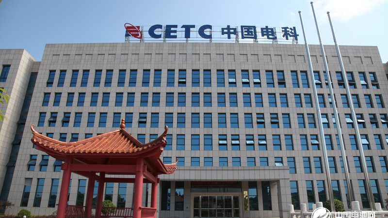PCB打样与批量生产拼板方式：揭秘两者差异与选择要点